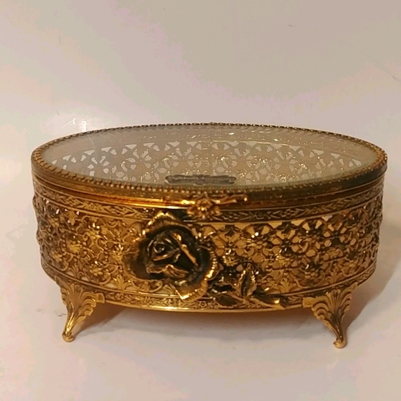 Vtg Stylebuilt 24 kt Gold Ormolu Oval Jewelry Box - Picture 1 of 7